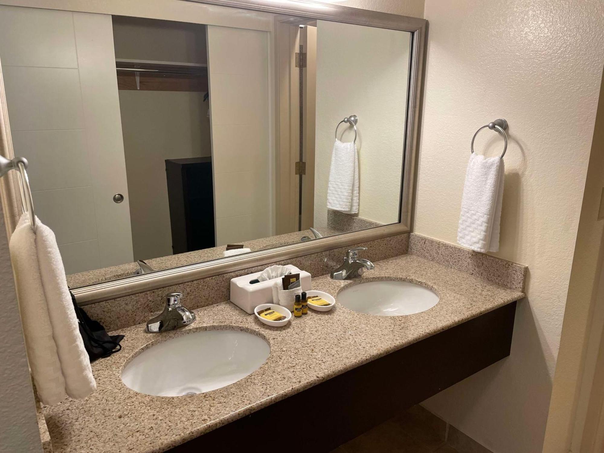 Best Western Plus Edmonds Harbor Inn Luaran gambar