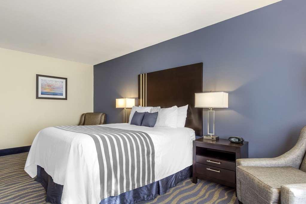 Best Western Plus Edmonds Harbor Inn Bilik gambar